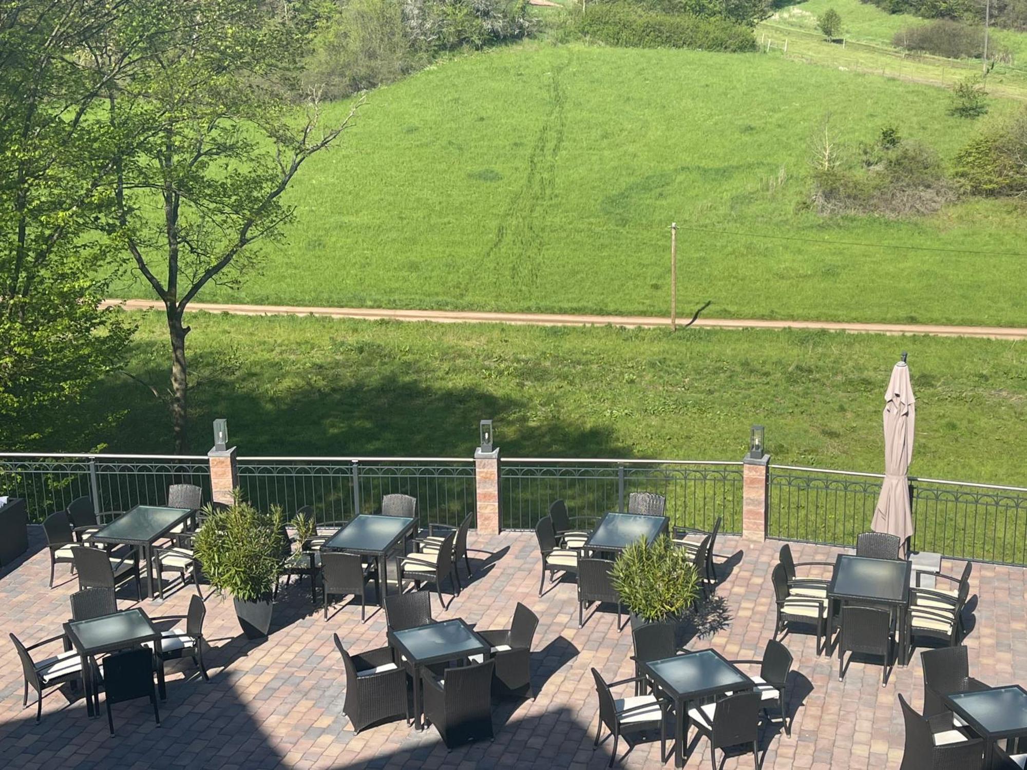 Landhotel Lembergblick Feilbingert ภายนอก รูปภาพ
